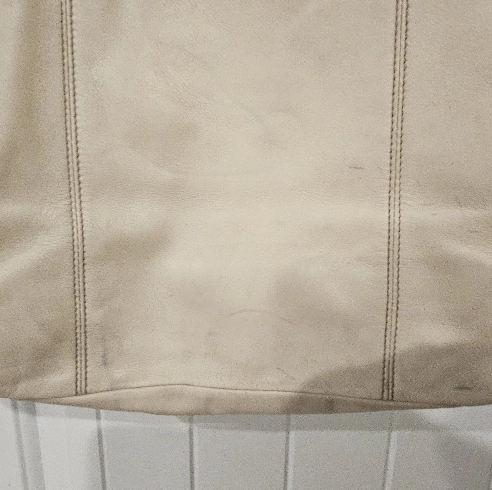 Coach Leather Cream Zipper Tote Bag - Picture 3 of 11